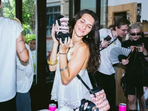 Asics Bets on Chinese Creativity, Takes Lisa-approved Empty Behavior to Paris