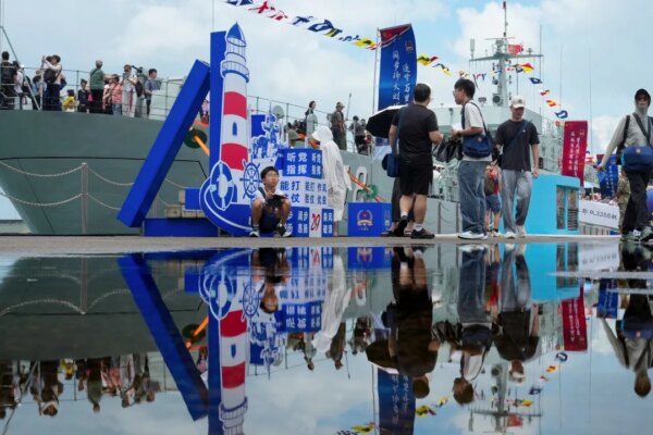 Hong Kong’s first batch of free PLA ship tour tickets gone within 4 minutes