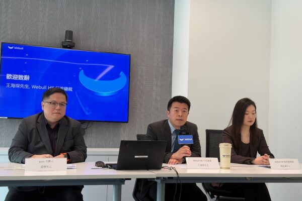 HK retail investors spend HK$7.34b a year on trading fees