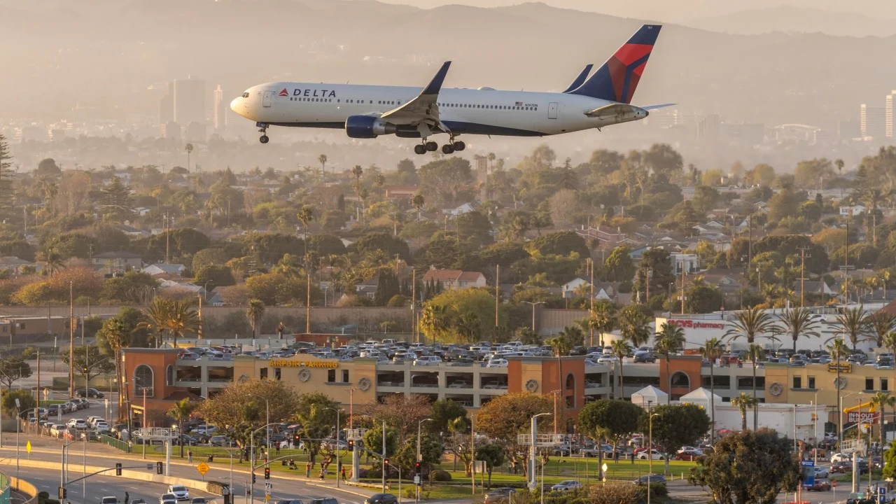 Delta resumes direct Hong Kong-US flights despite higher fuel costs