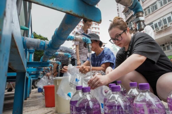 10,000 Hong Kong homes face 24-hour wait for water after pipe bursts in Shau Kei Wan