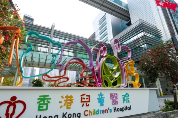 ‘I’m so scared’: parents of dying Hong Kong girl, 13, pray for organ ‘miracle’