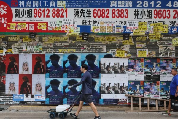Retail rift: Hong Kong shops plead for rent relief, landlords see improving market