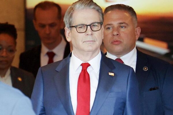 U.S. Treasury Secretary Scott Bessent arrives at Incheon International Airport, May 13, to meet President Lee Jae Myung before heading to China for the May 14-15 U.S.-China summit. Korea Times photo by Kang Ye-jin
