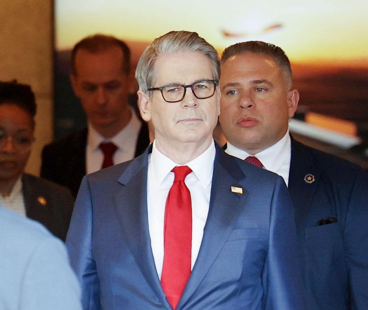 U.S. Treasury Secretary Scott Bessent arrives at Incheon International Airport, May 13, to meet President Lee Jae Myung before heading to China for the May 14-15 U.S.-China summit. Korea Times photo by Kang Ye-jin