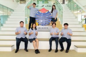 YCIS Class of 2026 celebrates 2 perfect scorers, 2 students and 4 students achieved 44 points and 43 points respectively.