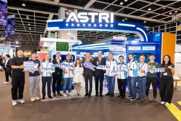 Dr Ying Huang (seventh from right), CTO of ASTRI, discusses how the merger with NAMI has enabled new combinations of ICT and advanced materials at LEAP East.