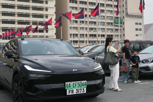 Nearly 170 mainland Chinese motorists expected in Hong Kong under expanded scheme