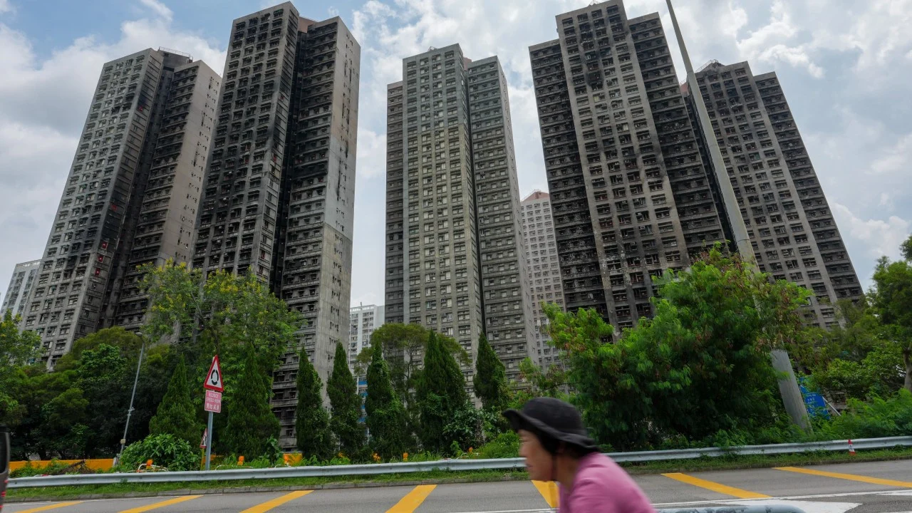 Woman accused of money laundering in Wang Fuk Court fire case granted HK$300,000 bail