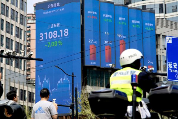 China's Tech Stocks Are Falling Despite Their Own Breakthroughs