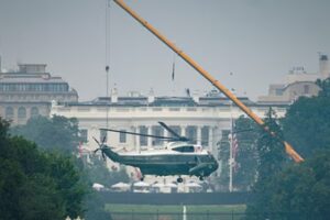 Marine One, carrying U.S. President Donald Trump, departs from the Ellipse in front of the White House as construction on the South Lawn continues in Washington, D.C., U.S., July 17, 2026. REUTERS/Al Drago (REUTERS)