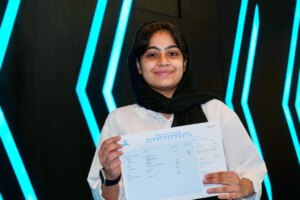 How ethnic minority students overcame language barriers to score high on DSE exams