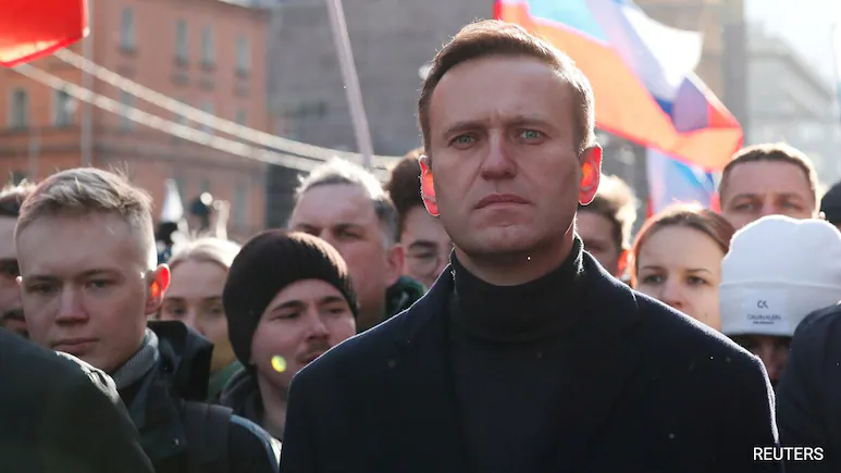 EU Sanctions 6 People Involved In Death Of Putin Critic Alexei Navalny