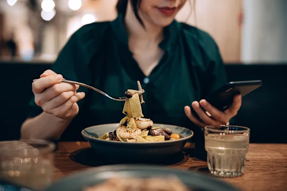 Chinese women have embraced an AI romance boom.