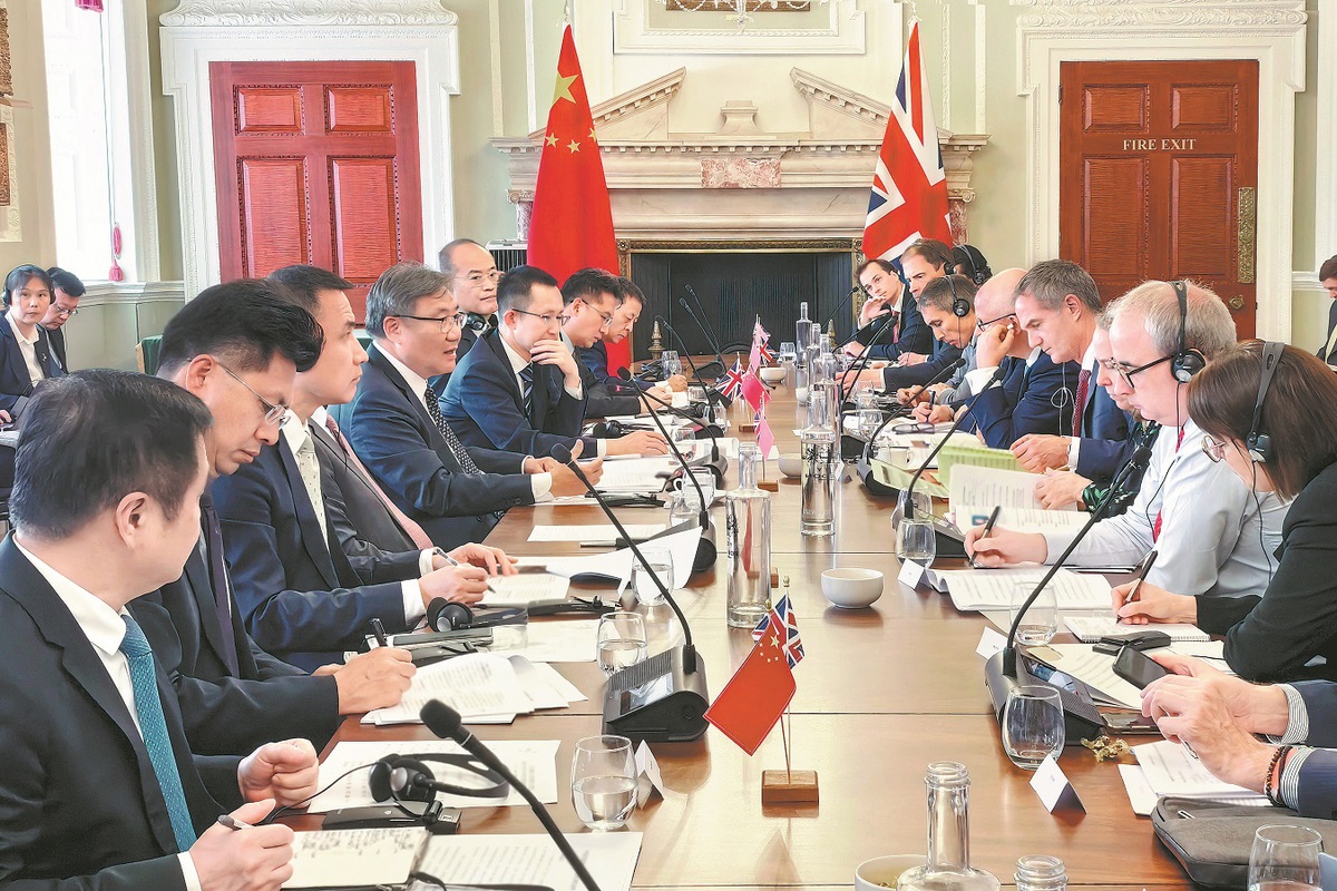 China, UK step up services trade cooperation