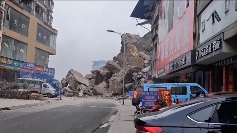 Massive landslide buries residential buildings in China