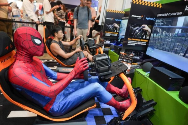 Thousands of fans throng 5-day animation, comics and games fair in Hong Kong