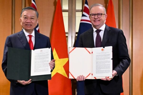 Australia, Vietnam boost military ties in nod to China