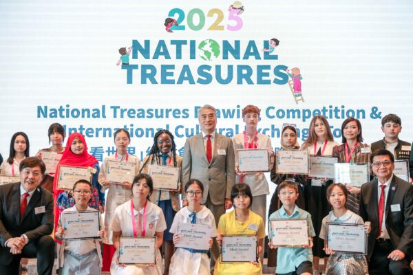 Artistic dialogue among global youth
