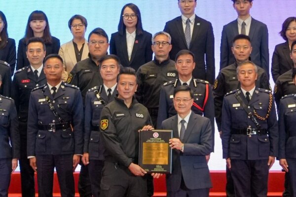 Bomb-disposal team, light public housing unit win chief executive’s award