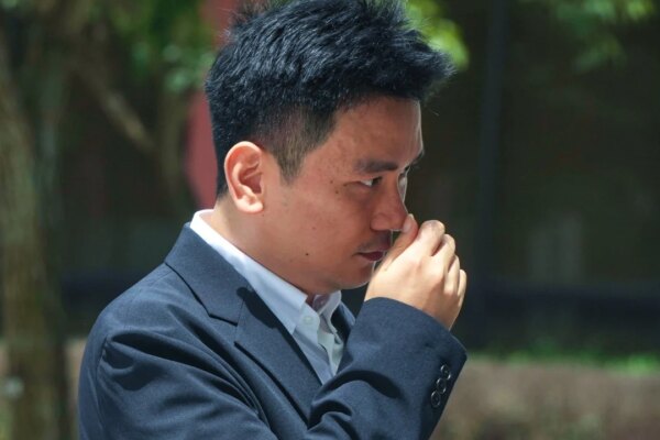 CUHK academic who allegedly hid marital status cleared of indecent assault
