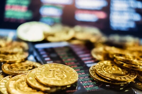 Hong Kong woman swindles landlords out of HK$4.3m in crypto investment scam