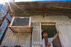 Subdivided flat residents suffering in heat that feels like 52 degrees: study