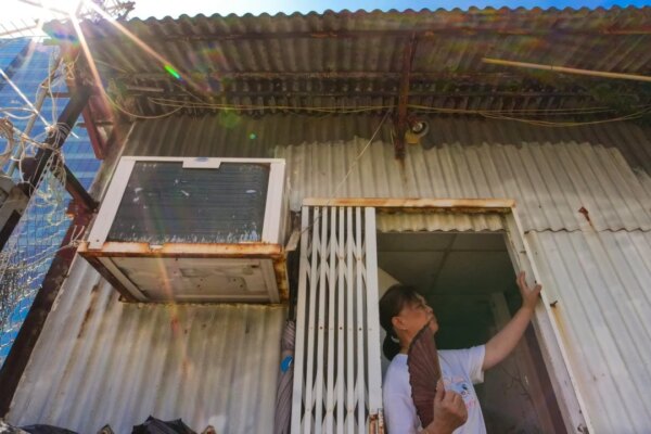 Subdivided flat residents suffering in heat that feels like 52 degrees: study