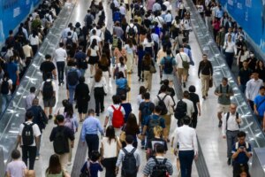 Visa policy brings in more foreigners on short-term jobs and HK$20,000 salaries