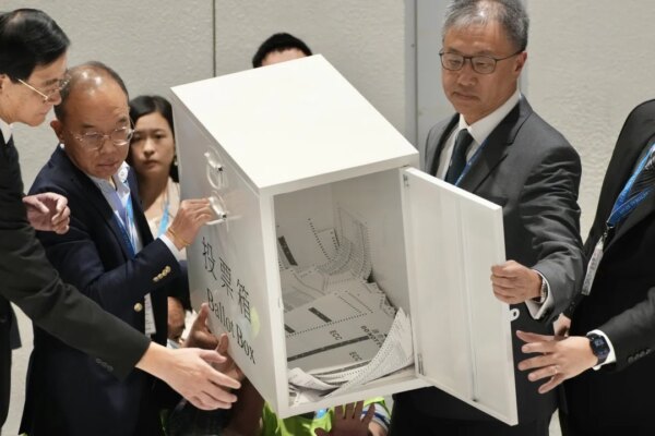Number of registered electors in Hong Kong drops for fifth year to 4.12 million
