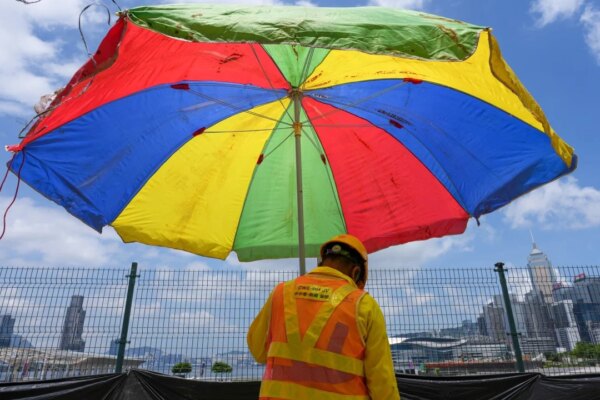 Extreme heat grips Hong Kong as labour groups urge district-level index