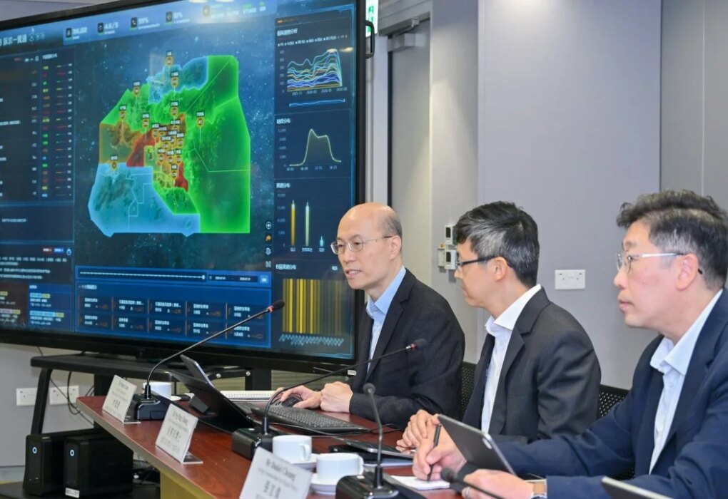 AI use on 1823 platform will cut frustration but data safeguards needed: experts