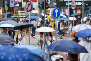 Hong Kong’s weather is expected to turn rainy with squally thunderstorms and stronger coastal winds from early to midweek. Photo: Karma Lo