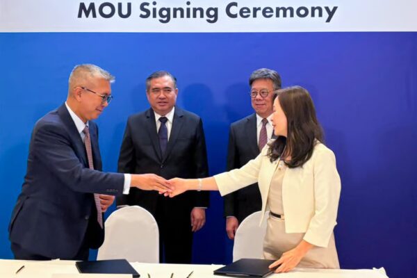 The agreements bring together research, media and business partners to expand regional connections between Hong Kong, Malaysia and the Asean region. Photo: Vivian Au