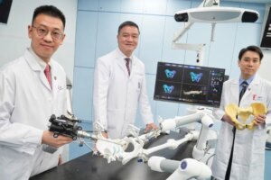CUHK researchers perform Hong Kong’s first robot-assisted pelvic fracture surgery