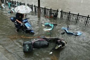 Rain pounds Beijing as Typhoon Dolphin sweeps through China