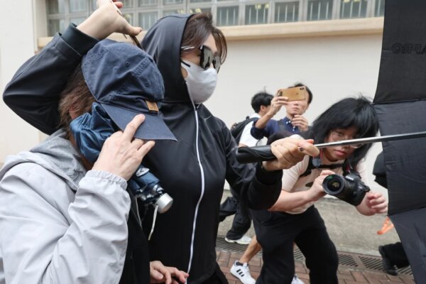 3 women charged with fighting in Hong Kong mall granted bail, banned from venue