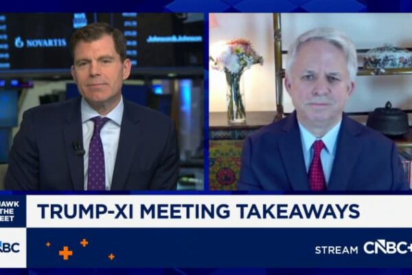 Chinese view Trump’s fawning over Xi Jinping as ‘weakness,’ says Jeff Moon