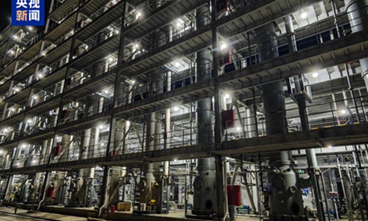 A 1,000-ton-scale continuous tower extraction demonstration line for producing rubidium carbonate and cesium carbonate in East China's Jiangxi Province. Photo: CCTV News