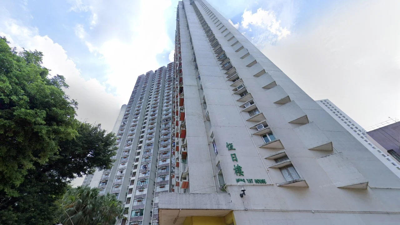 Elderly couple found dead in Ma On Shan flat after foul odour reported