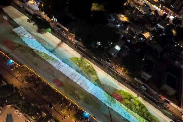 Mid-Autumn light show in Yuen Long panned online over stench and execution