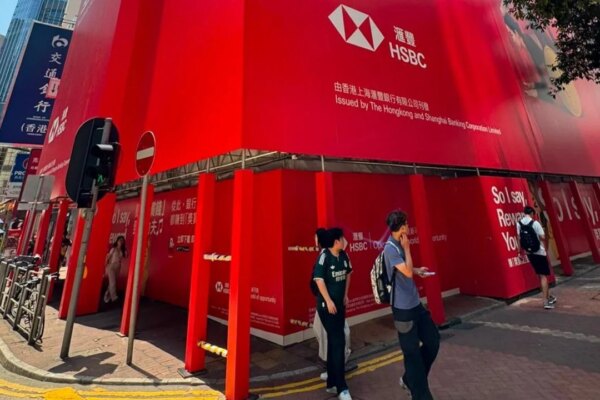 Hot property: Big banks, fashion stores seek ‘cheaper’, eye-catching Hong Kong retail