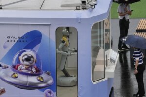 Rain, internet outages hit first day of Hong Kong’s robot convenience stores