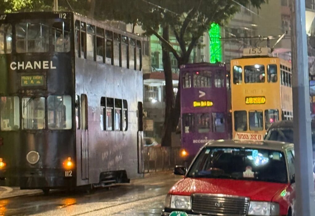 Power failure halts trams running between Hong Kong’s Wan Chai and Admiralty