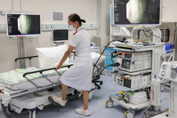 Minister rejects claims mainland Chinese nurses are favoured over local candidates