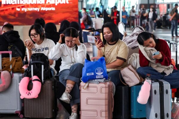 Hong Kong agencies warn of lingering Jakarta flight delays after volcano eruption
